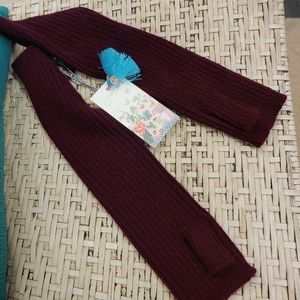 Johnny Was arm warmers!